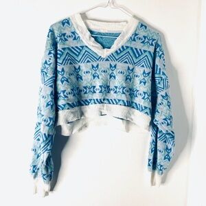 Vintage Cropped Blue White Knit Sweater Geometric Aztec Pattern Drop Shoulder